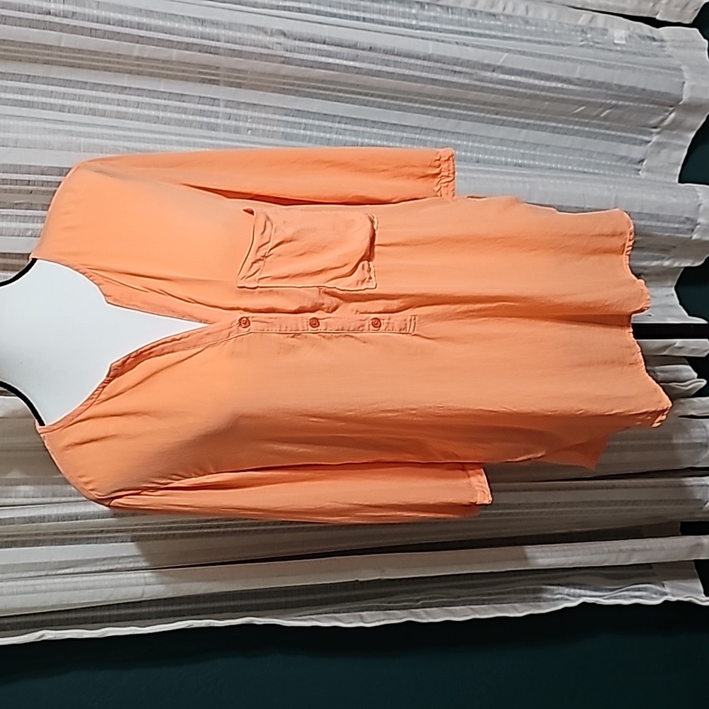 Cloth & stone  top